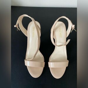 Nine West 4 Inch Womens Heel Size 7M Buckle Strap Nude Stiletto Casual